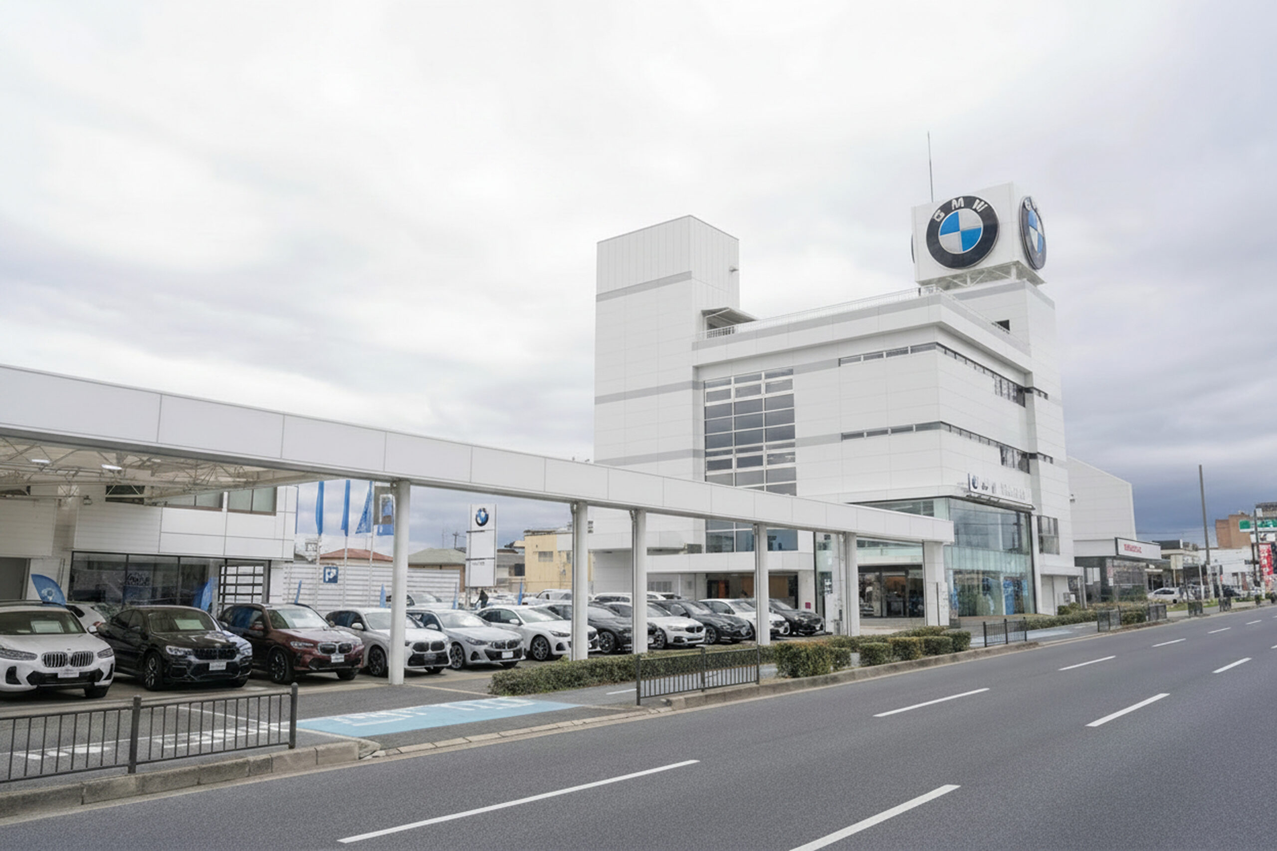 Elbe BMW 堺店 外観